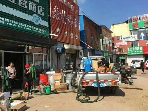 聚氨酯发泡设备的发泡原理(图1) 2600高压聚氨酯发泡设备