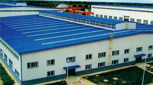 喷彩钢瓦防腐涂料用什么喷涂机(图2) 彩钢瓦聚脲防腐喷涂案例