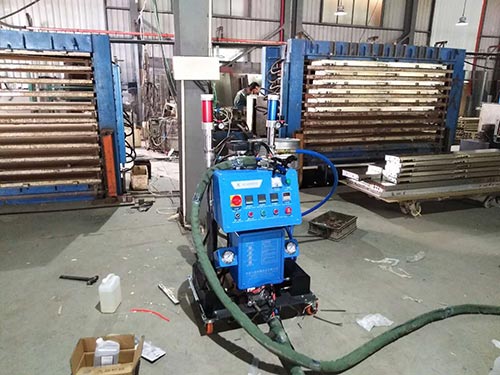 聚氨酯发泡填充防盗门 高压机器(图1) JNJX-Q2600D高压机器 聚氨酯发泡填充防盗门