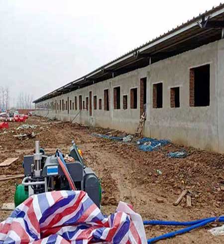 养殖场顶棚保温用什么材料(图4) 养殖场顶棚外墙保温施工