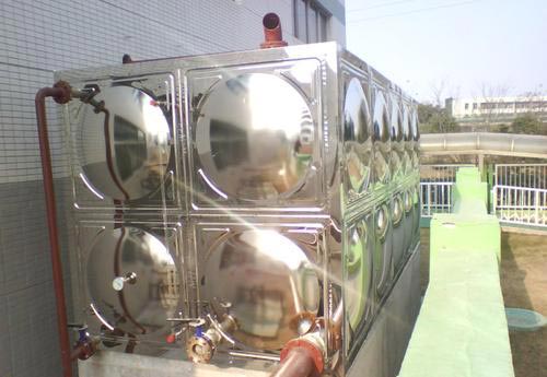 太阳能热水器水箱发泡