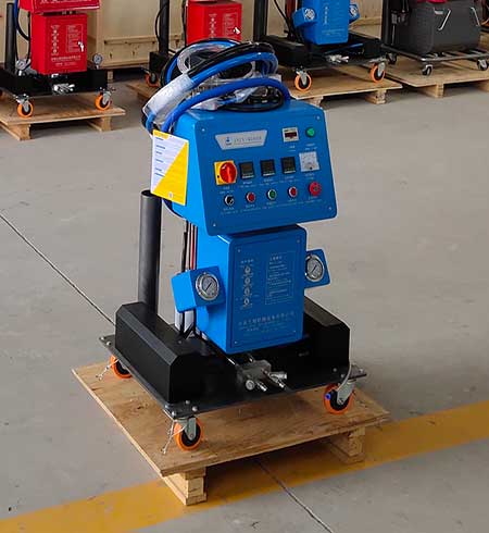 JNJX-Q2600(图1) JNJX-Q2600聚氨酯发泡机